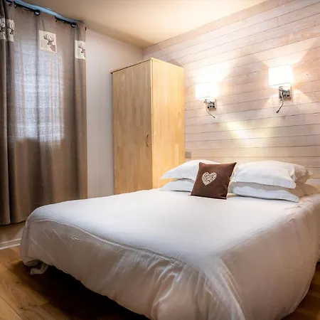Hôtel La Rencluse Saint-Mamet Extérieur photo